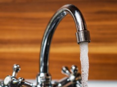 Skażona woda z kranu w Gdyni. Służby ostrzegają mieszkańców