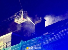 Nocny pożar dachu szpitala w Elblągu