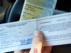 Wyższa płaca minimalna to wyższe kary dla kierowców za brak OC. Takie będą nowe stawki