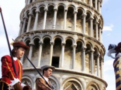 Powstała pierwsza opera poświęcona Krzywej Wieży w Pizie