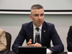 Ustawa frankowa: Adwokatura wchodzi do gry! Prezes Rosati ostro o Wiewiórowskiej, KIRP wciąż milczy