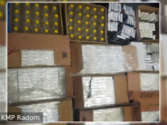 Policjanci przejęli nielegalny tytoń, alkohol i papierosy. Dwóch mężczyzn zatrzymanych