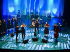 Mikołajki na folkowo 2025: Zespół PoPieronie w Małopolskim Centrum Kultury SOKÓŁ