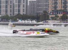 Bartek Marszałek na Bliskim Wschodzie – Grand Prix Dżuddy F1H2O na żywo w Motowizji