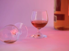 Dwie pijane matki „opiekowały się” dziećmi. Sprawy trafiły do sądu rodzinnego