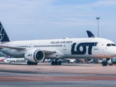 Samolot LOT-u wypadł z pasa startowego na lotnisku w Wilnie