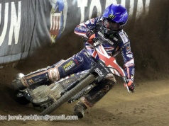 Żużel. Gwiazdy speedway’a pojadą w wyjątkowym wyścigu. Zaprosiła ich legenda