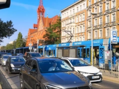 Tramwaj na Księże. „Kolizyjne” torowisko i wolniejsza komunikacja czy budowa nowej ulicy?