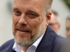 Zandberg o konflikcie Nawrockiego i Tuska. "Jak influencerzy od kremów"