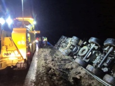 Ciężarówka postawiona na koła. Koniec utrudnień na Nadwiślance