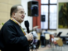 CBA w fundacji Rydzyka. Jędraszewski odchodzi. Strzały w Waszyngtonie. 5 ważnych tematów na dziś