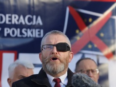 W PiS mówią o Braunie: "ruska agentura" i "szaleniec". Ale przyznają zarazem: "arytmetyka jest nieubłagana"