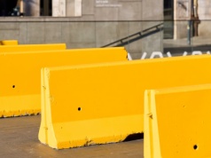 Specjalne betonowe zapory zablokują dostęp do centrum Krakowa. Wyjątkowe środki ostrożności przed jarmarkami