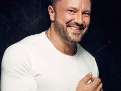 Świąteczny koncert wybitnego tenora w Świdnicy. Poczuj magiczną atmosferę!