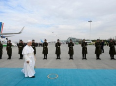 Papież już w Turcji: „Ta podróż jest przesłaniem jedności”