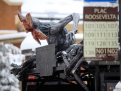 Netflix promuje finałowy sezon serialu "Stranger Things" w Olsztynie!