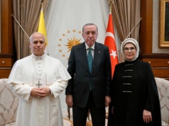 Papież wręczył prezydentowi Turcji medal wizyty apostolskiej