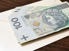 Pożyczyłeś pieniądze rodzinie? Tego terminu musisz pilnować