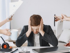 4 dni do szczęścia. Polacy nie kryją, czego chcą w pracy