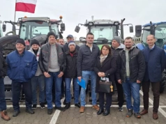 "Ceny na dnie, a gmina podnosi podatek”. Gorący protest rolników w Nowej Suchej