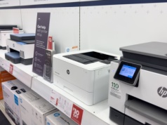 6 tys. etatów zniknie, AI wchodzi do gry. Firma liczy na miliard dolarów oszczędności