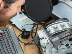 Odpalił Dooma na drukarce paragonów. Absurd, ale jaki cudowny