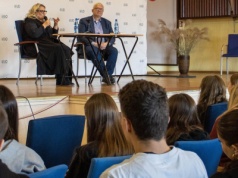 Dziennikarka i pisarka Agnieszka Dobkiewicz w świdnickim Banachu