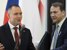 Ludzie prezydenta tłumaczą, Sikorski oburzony. "Krzywdzenie ludzi"