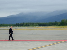 KACEWICZ Wzmożenie w negocjacjach pokojowych kończy się spodziewanym fiaskiem, ale Putin swoje ugrał