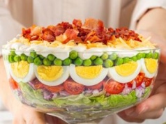 To najlepsza sałatka andrzejkowa. Tylko nie pomijaj chrupiącego dodatku