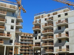 Było Tesco, będą bloki. Co dokładnie deweloper chce wybudować na warszawskich Kabatach?