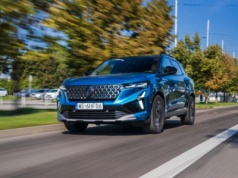 Renault Austral E-Tech full hybrid esprit Alpine jest typowym europejskim autem