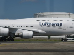 Lufthansa gra na dwa fronty. Z jednej strony cięcia lotów, z drugiej kucharze z gwiazdkami Michelin