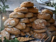 Co można kupić na Rynku Głównym? Jarmark Bożonarodzeniowy oficjalnie otwarty (Galeria)