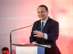 Sikorski w Krośnie: „Rosja prowadzi wojnę hybrydową przeciw całemu Zachodowi”