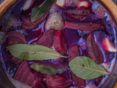 Przepis na najlepszy zakwas do barszczu czerwonego. Te składniki nadadzą mu aromatu