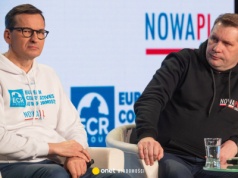 "Stan Wyjątkowy". Komando "maślarzy" atakuje Morawieckiego. Nawrocki uderza w ABW. Duda wylądował w Biedronce