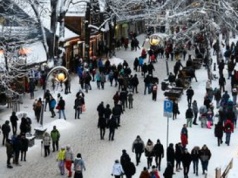 Tak kuszą Polaków przed świętami. Zarobki ponad 10 tys. zł na rękę