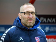 Gorąco! Papszun znów zabrał głos. Mówi o „słabym zachowaniu kibiców”