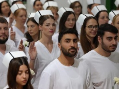 Uroczyste czepkowanie pielęgniarek w Wyższej Szkole Zarządzania w Częstochowie