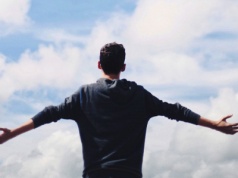 Ta jedna rzecz ma zbawienny wpływ na Twoje zdrowie psychiczne. Wystarczy tydzień, by zauważyć różnicę