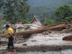 Katastrofalne powodzie na Sumatrze. Liczba ofiar rośnie