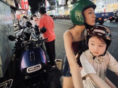 Left-handed girl. To była ręka... Diabła (2025) - recenzja filmu . Nocne życie rodzinne