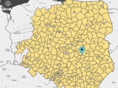 Gęsta mgła nad województwem mazowieckim tej nocy. Żółte ostrzeżenie dla kierowców, ale także apel policji