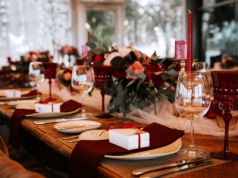 Sprawdziliśmy, ile kosztuje Boże Narodzenie w polskich hotelach. Ceny zwalają z nóg: nawet 12 tysięcy złotych za pobyt!