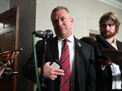 Polityk z partii Trumpa apeluje do prezydenta. "Bezsensowny cel"