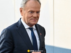 Donald Tusk zwrócił się do gwiazd hitu Netflixa. "Pozwólcie, że Was zaproszę"