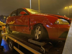 Zderzenie dwóch seatów na rondzie w Lublinie. Obywatel Zimbabwe nie widział czerwonego