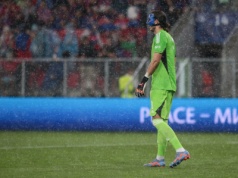 Kamil Grabara był bezradny. Wpuścił gola w ostatniej minucie