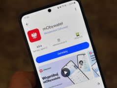 mObywatel z nowością dla studentów. Można wyrzucić plastik